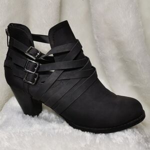 Shoe Dazzle Ismelda Strappy Ankle Black Boots, Back Zipper Sz 8.5 Open To Offers